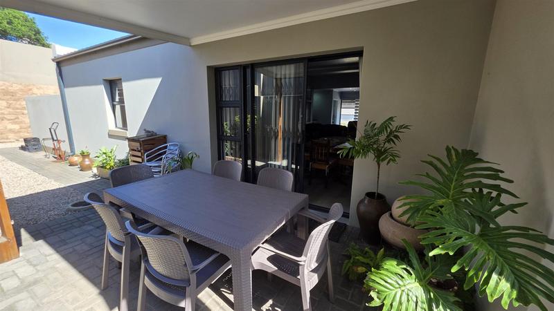 3 Bedroom Property for Sale in Reebok Western Cape